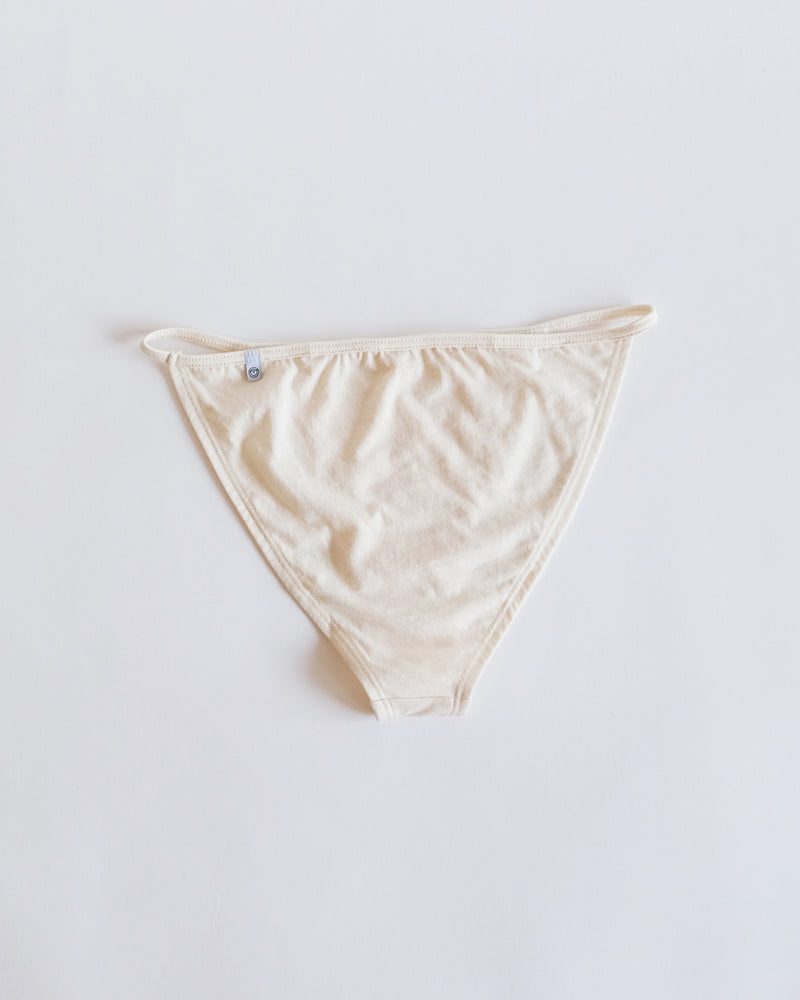 *new* String Bikini - Greige