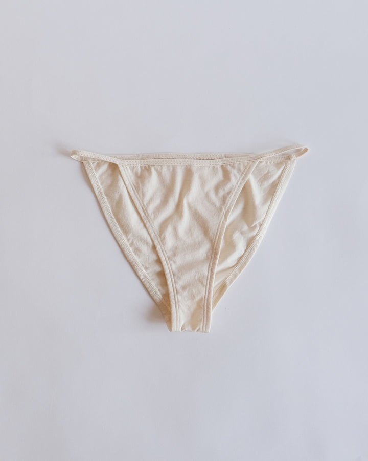 Mid Rise String 100% organic cotton string bikini underwear | oddobody | ODDOBODY